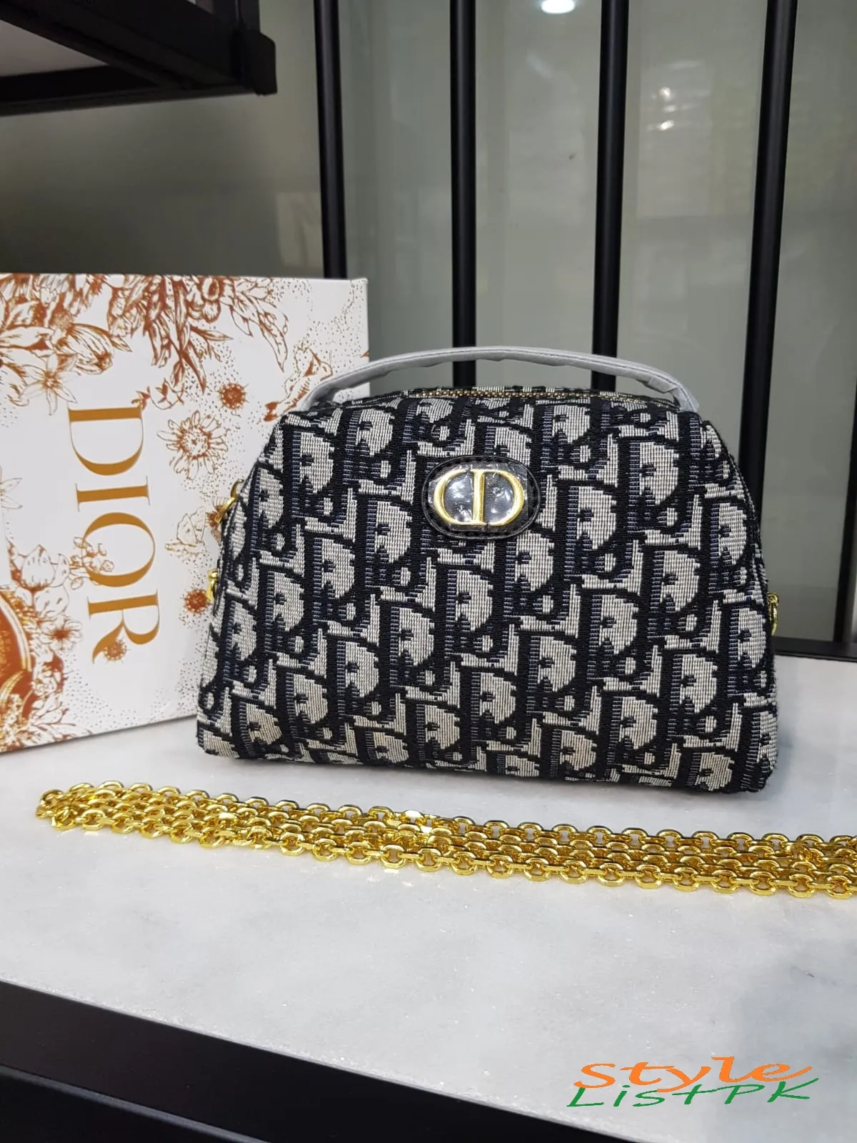 Best Price Dior Montaigne beauty pouch