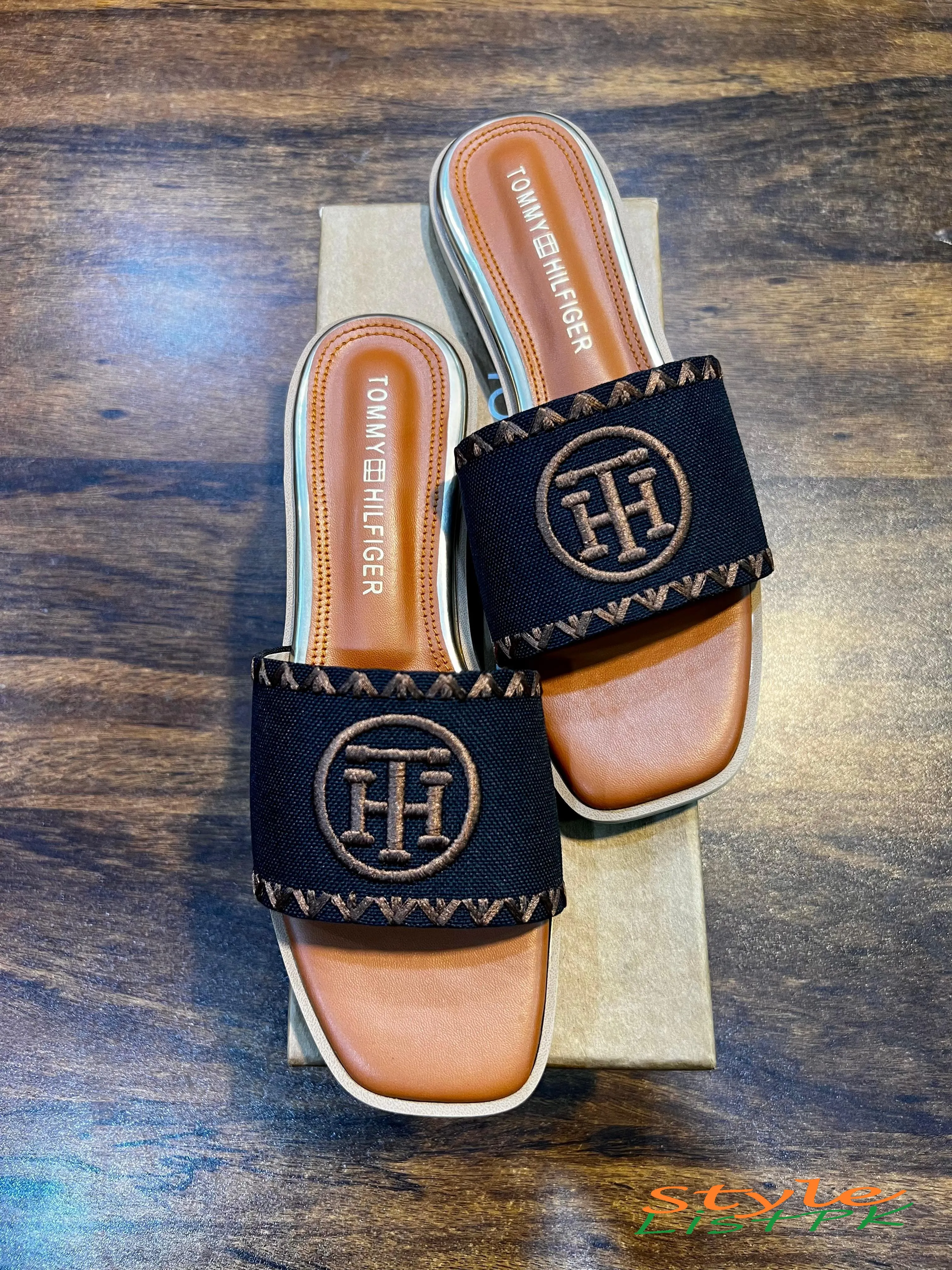 Best Price Tommy Hilfiger Flats 